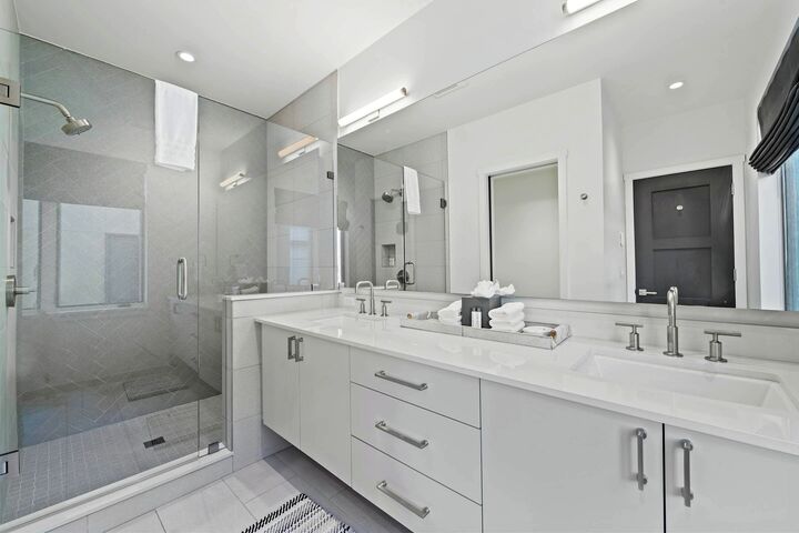 #14 - Master Ensuite Bathroom