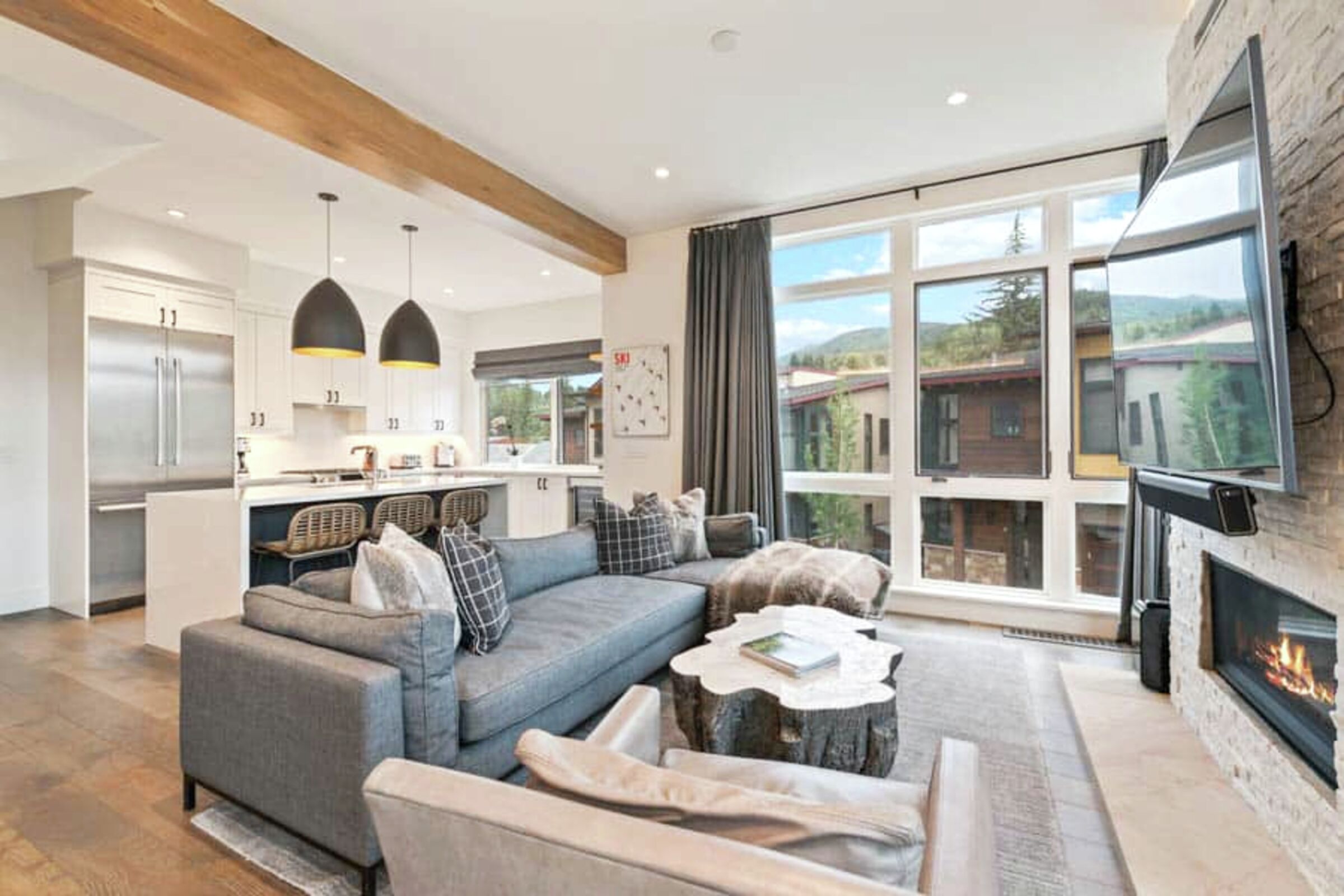 #18 - Living Area