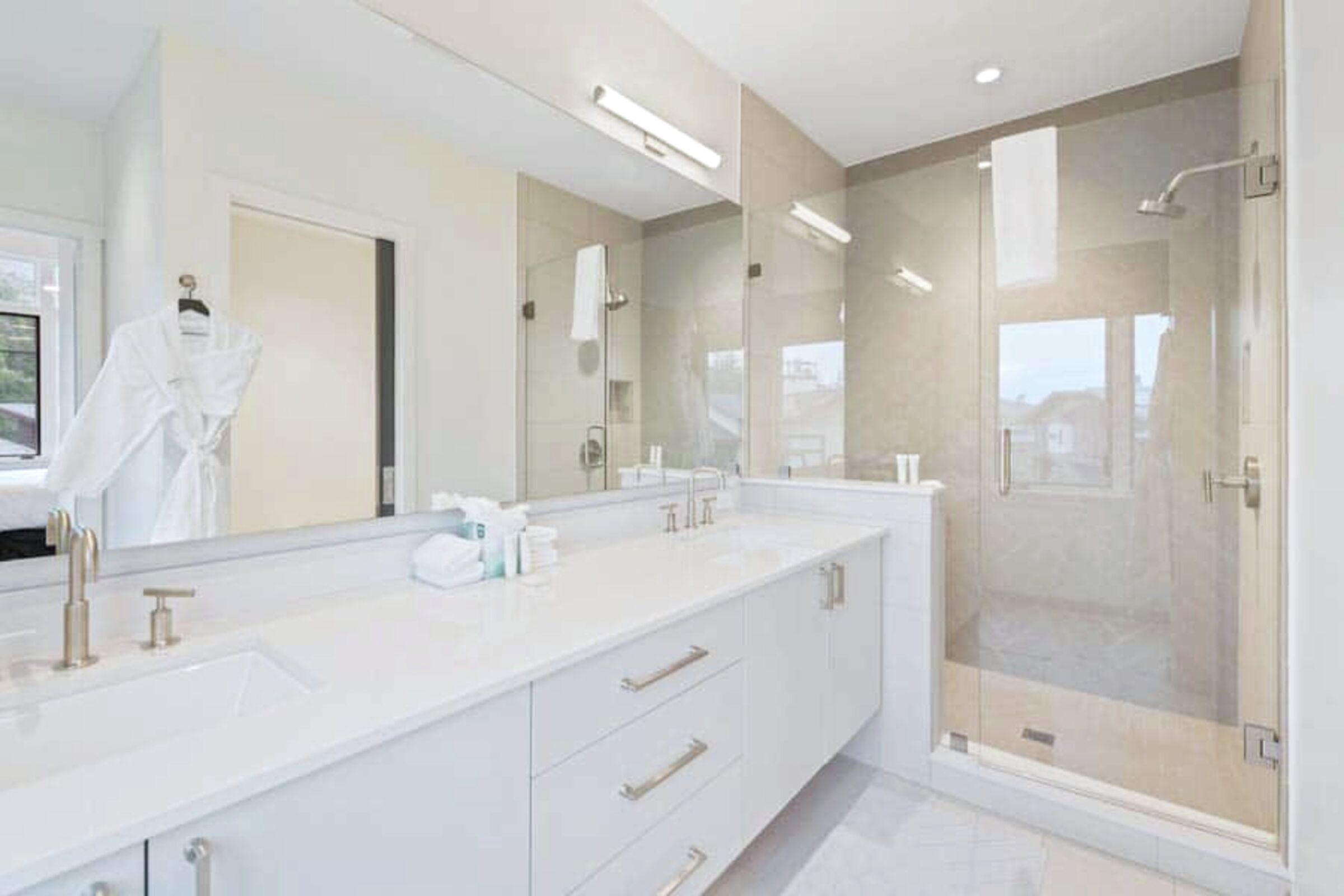 #18 - Master Ensuite Bathroom