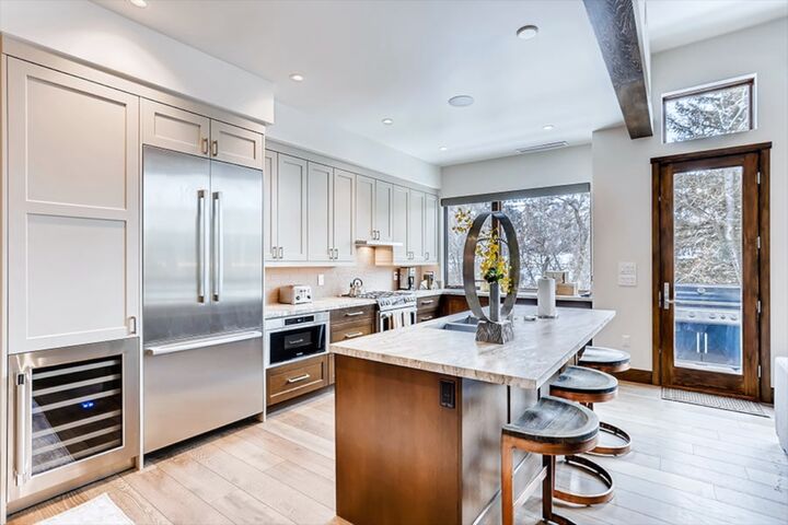 #13 - Kitchen