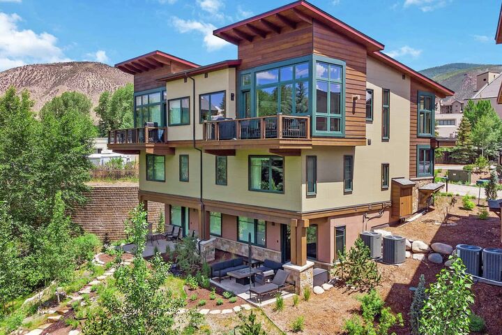 Riverfront Townhomes