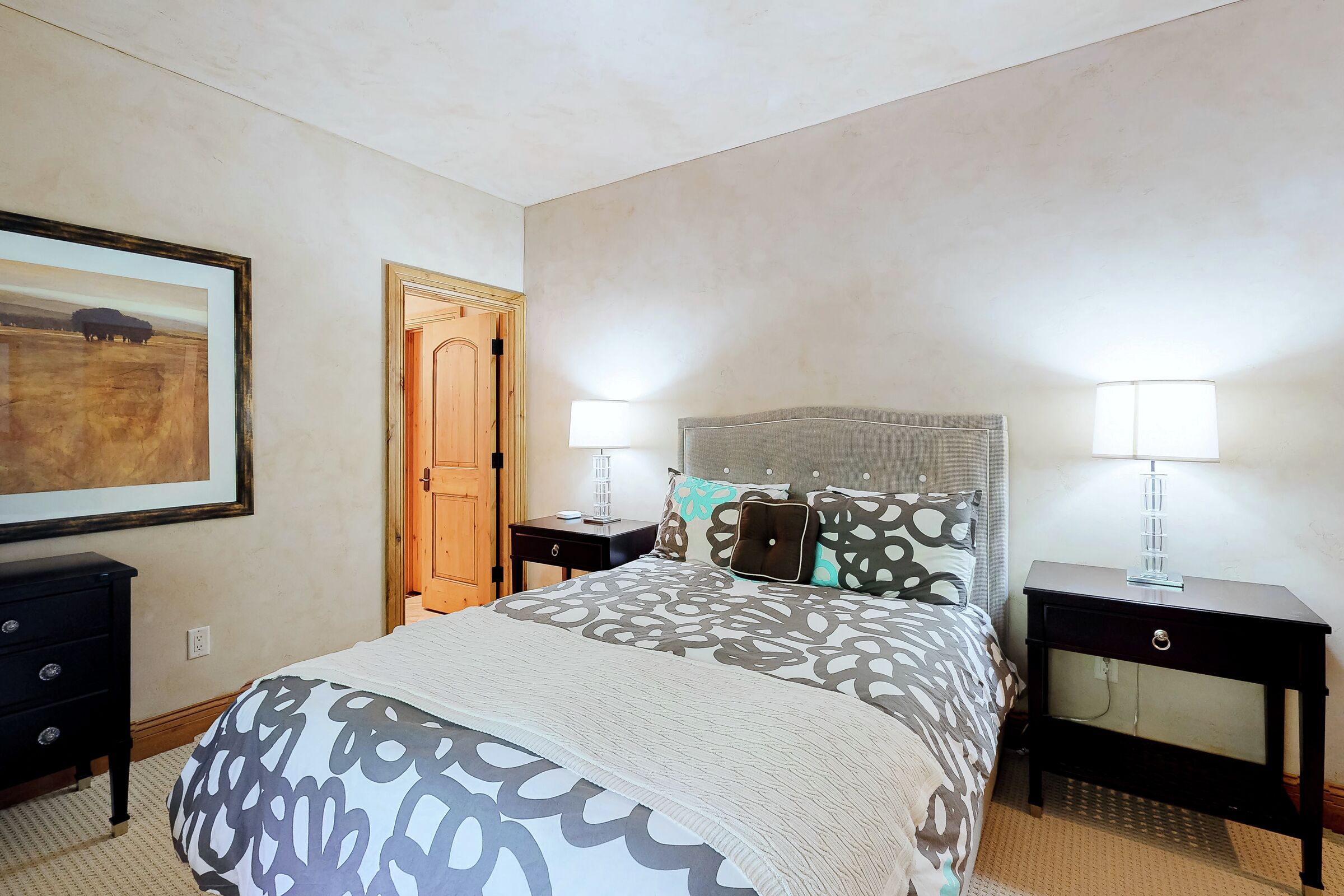 6 Bdrm 7.5 Bath HT - Bedroom