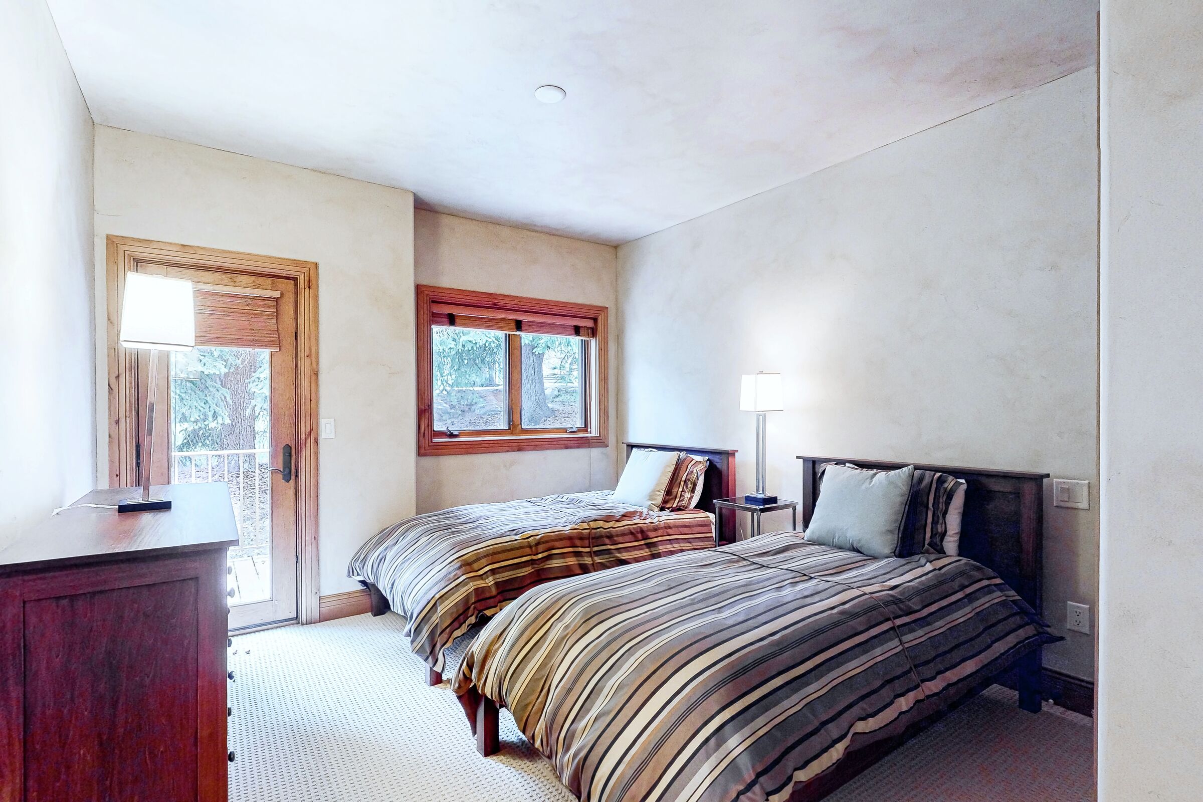 6 Bdrm 7.5 Bath HT - Bedroom