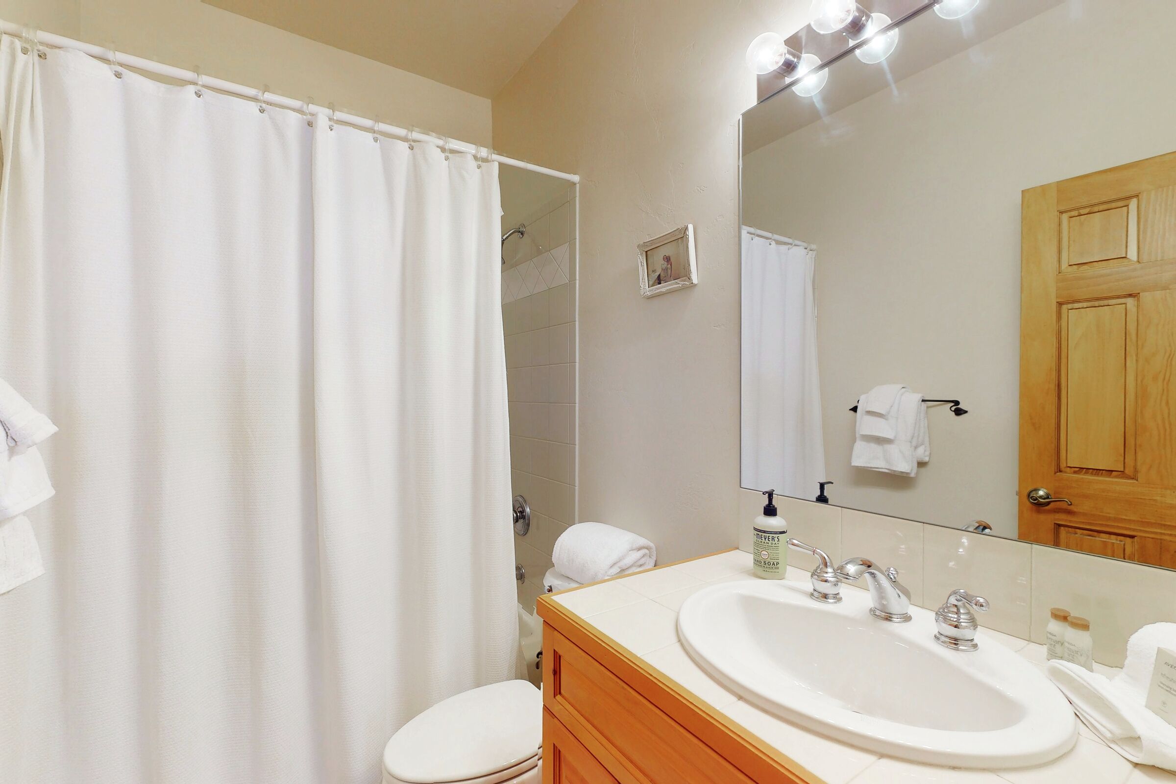 4 Bdrm HT - Bathroom