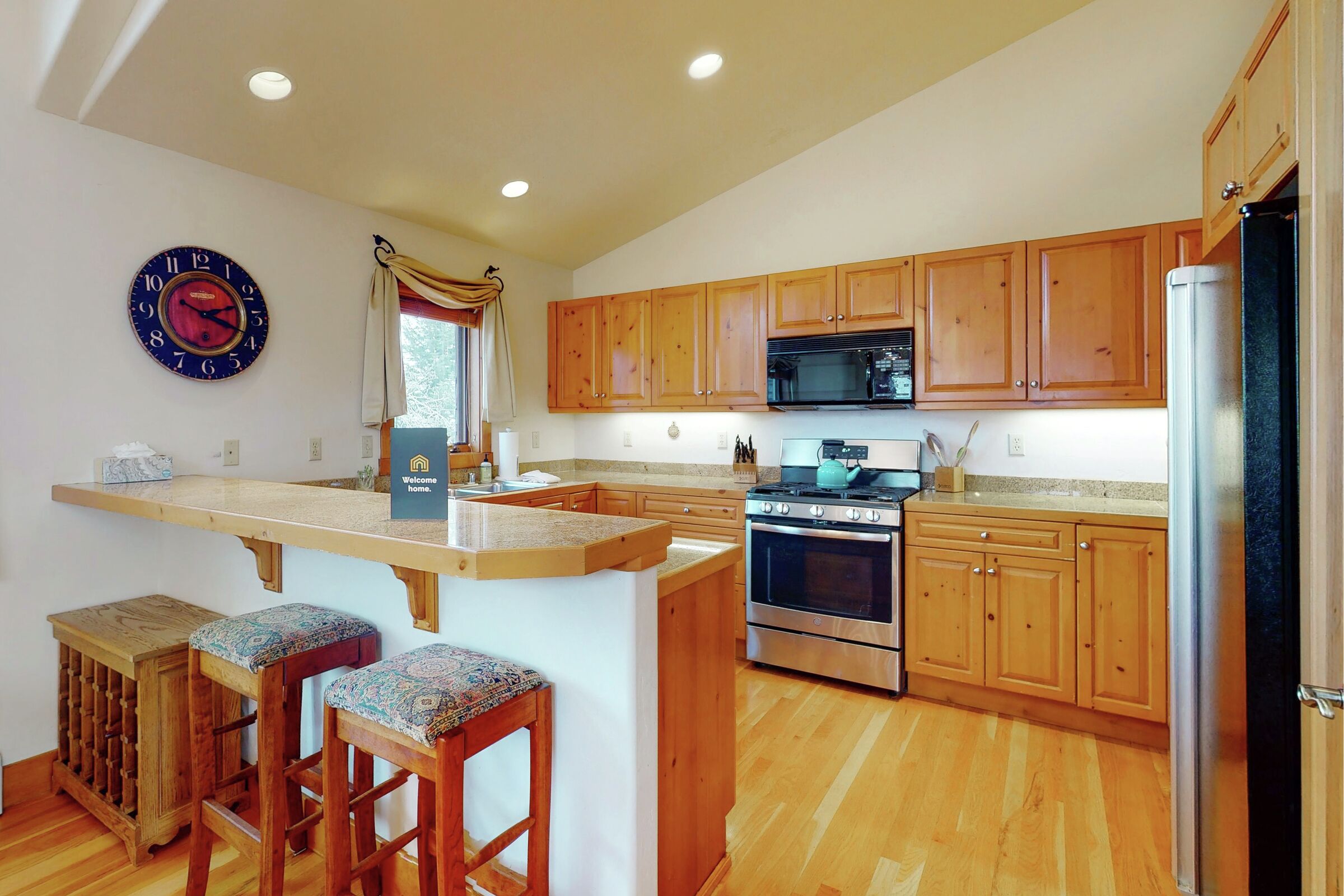 4 Bdrm HT - Kitchen 