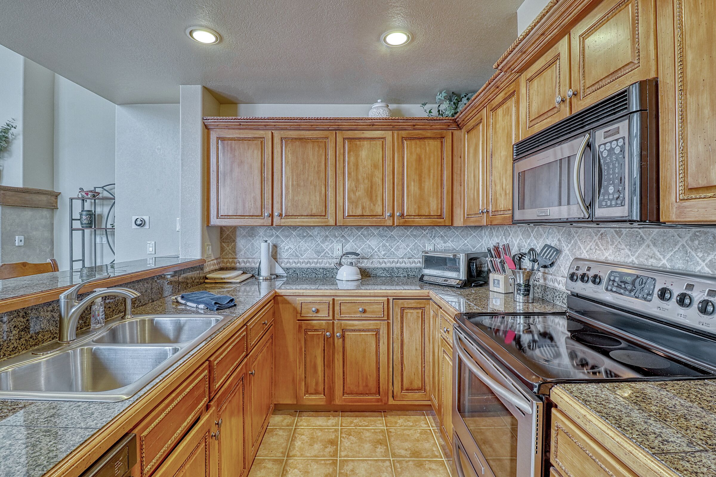 #208 - Kitchen