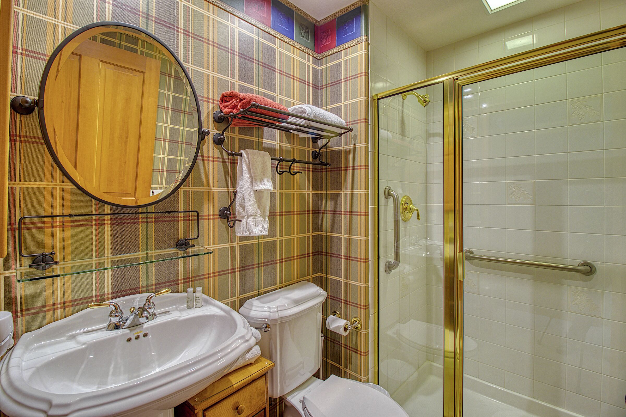 #208 - Bathroom