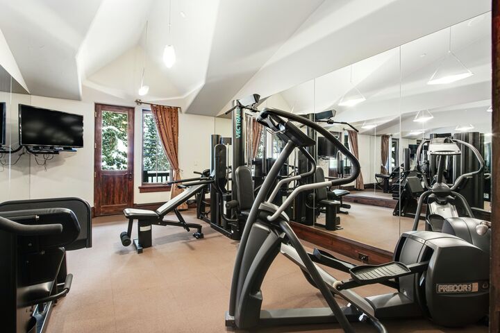5 Bdrm 6.5 Bath HT - Fitness Room