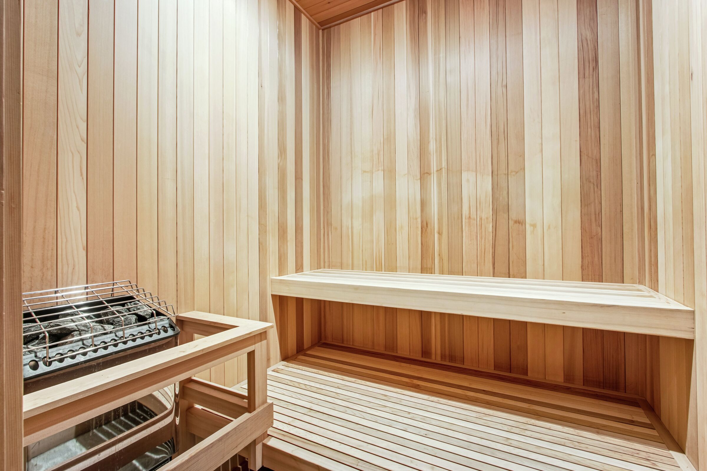 5 Bdrm 6.5 Bath HT - Sauna