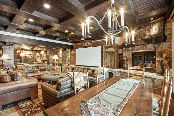 5 Bdrm 6.5 Bath HT - Games Room