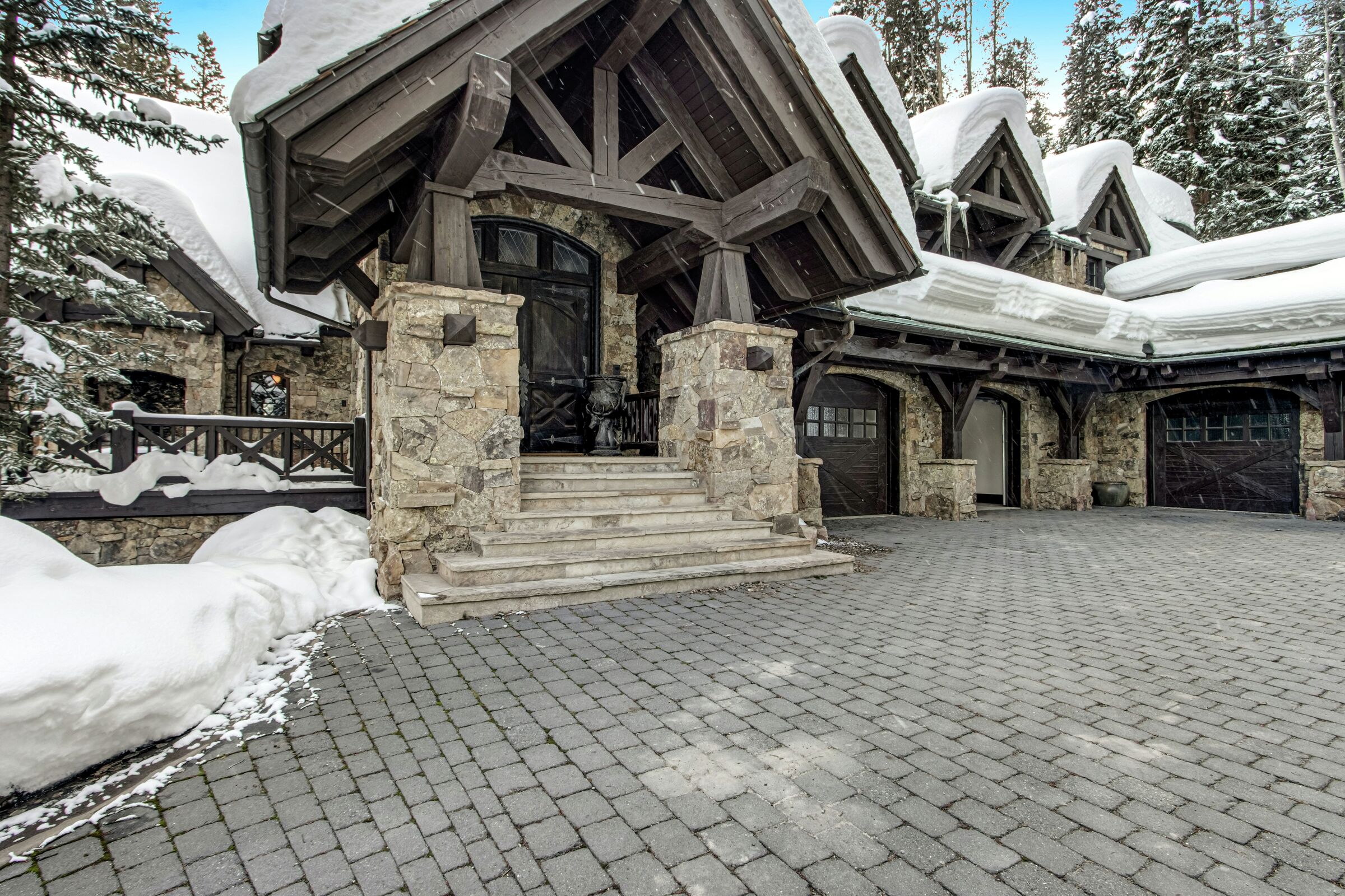 Daybreak Ridge 3712