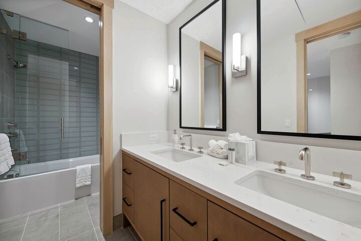 #07 - Bathroom