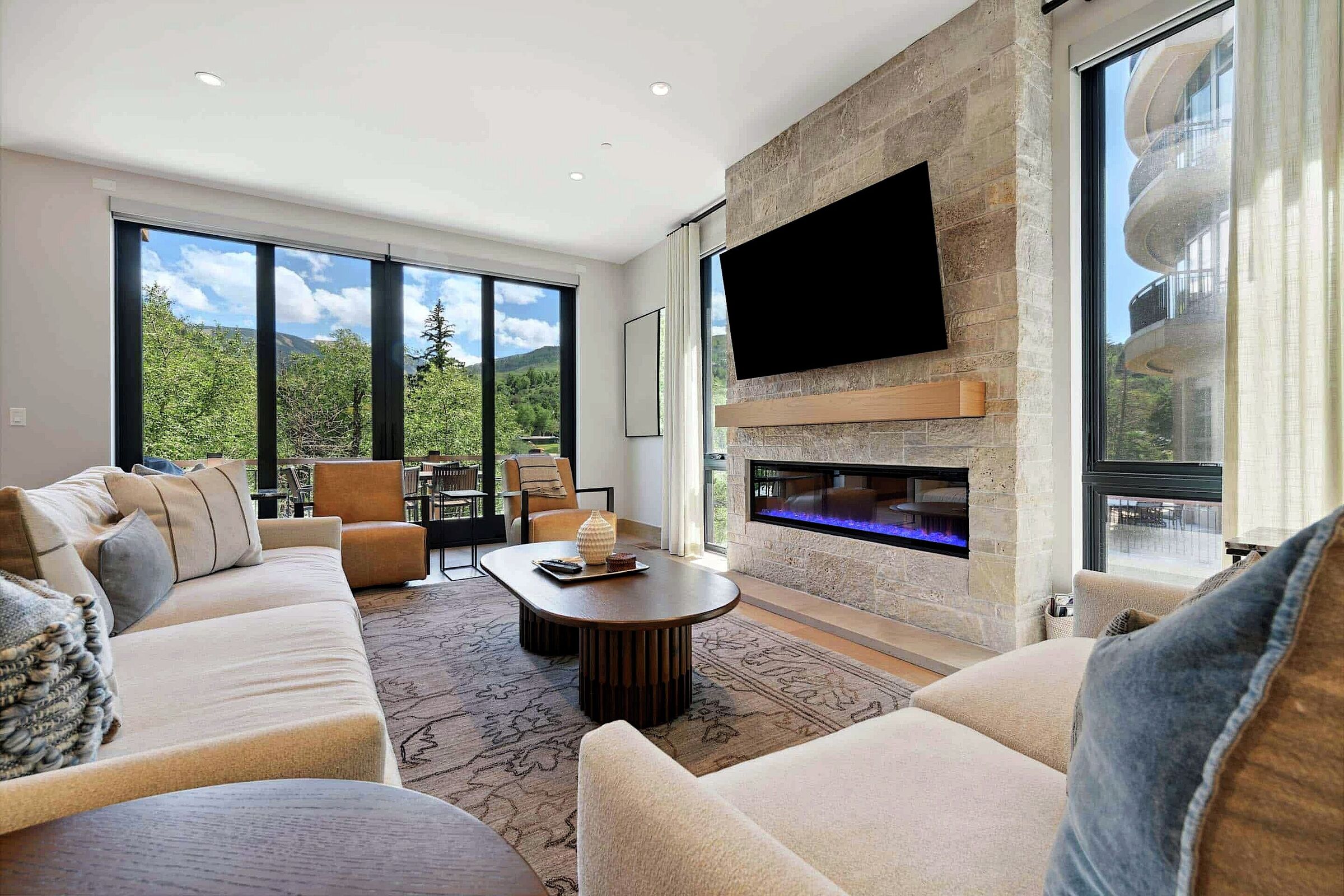 #07 - Living Area