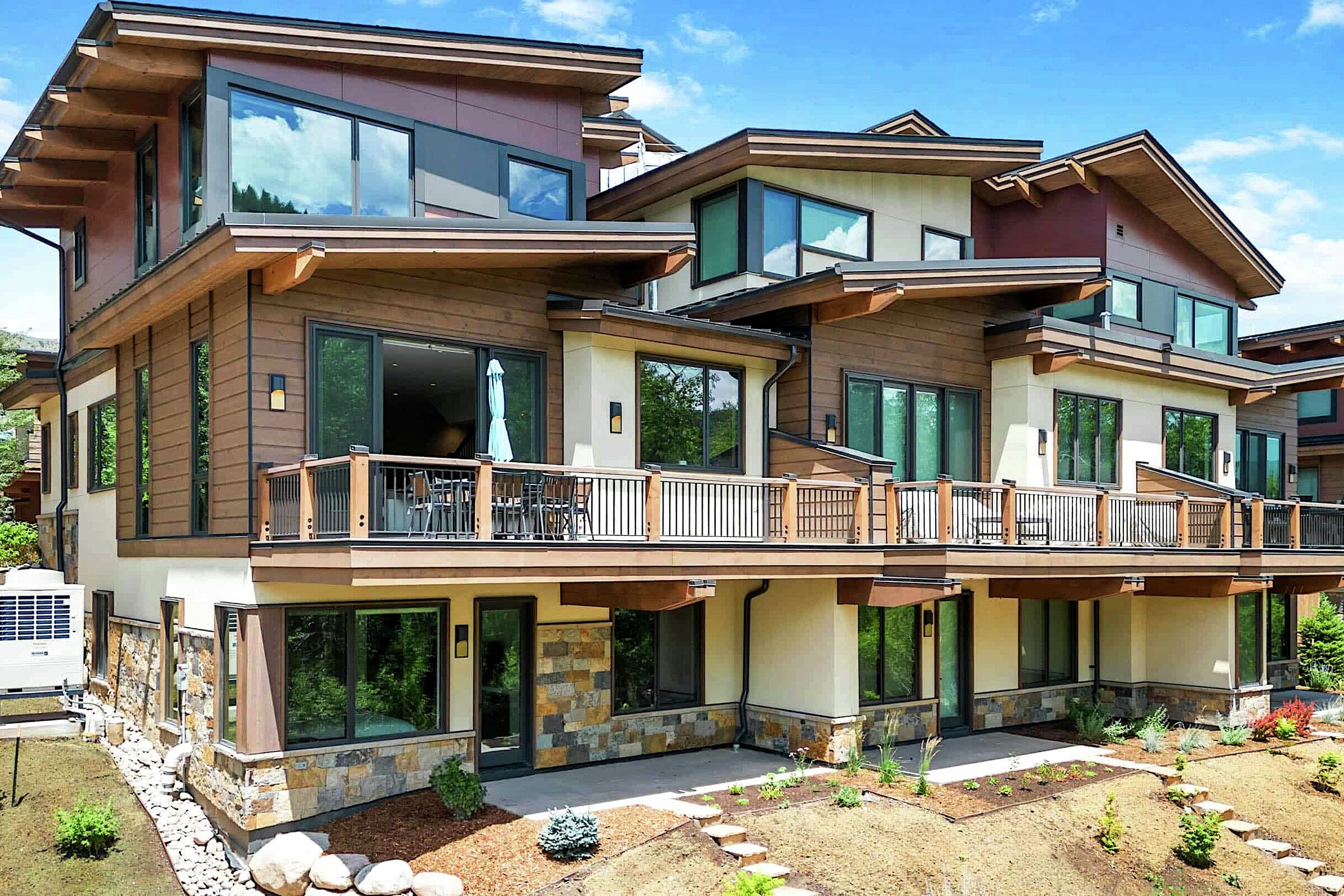 One Riverfront Townhomes