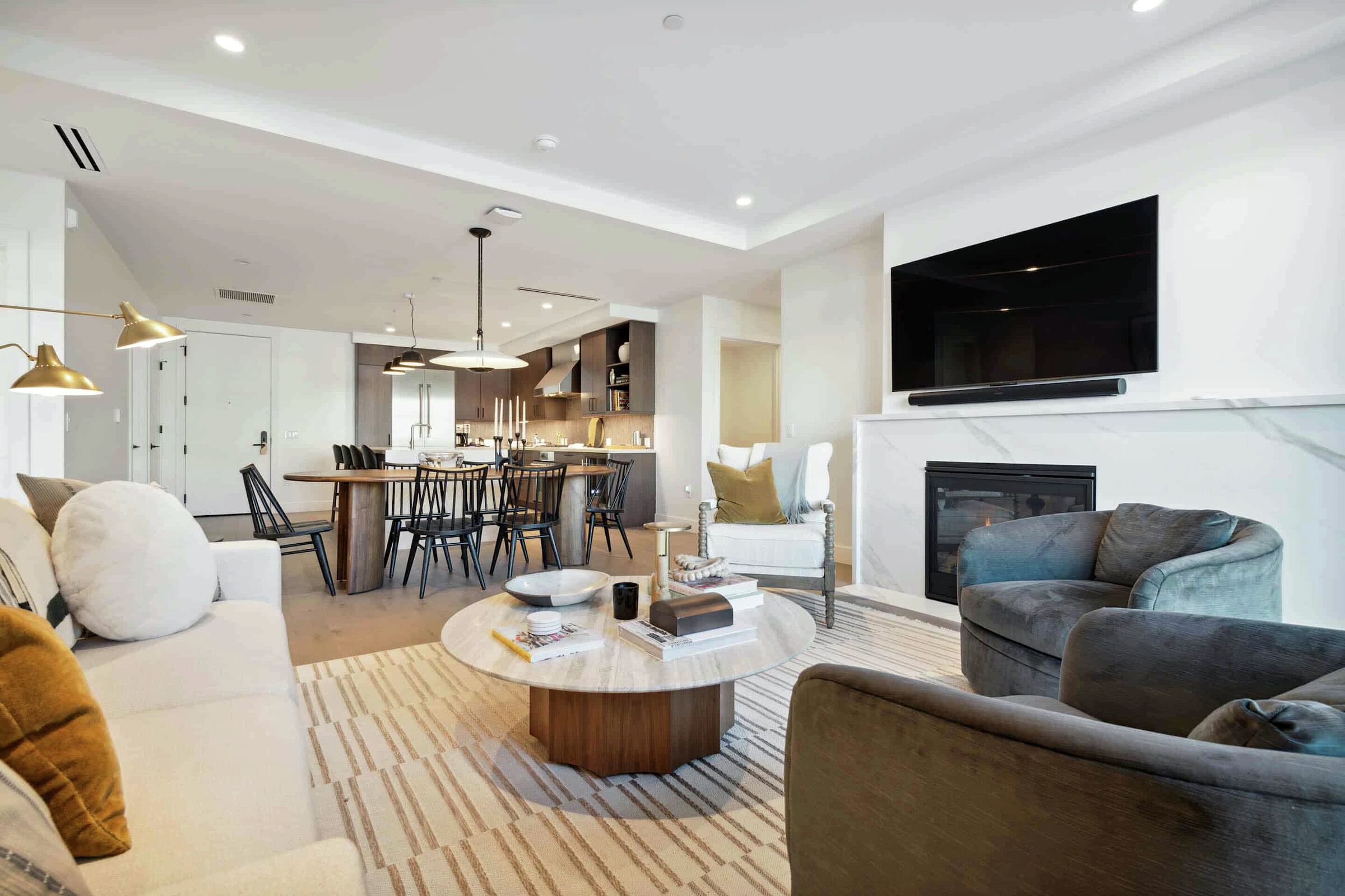 #206 - Living Area