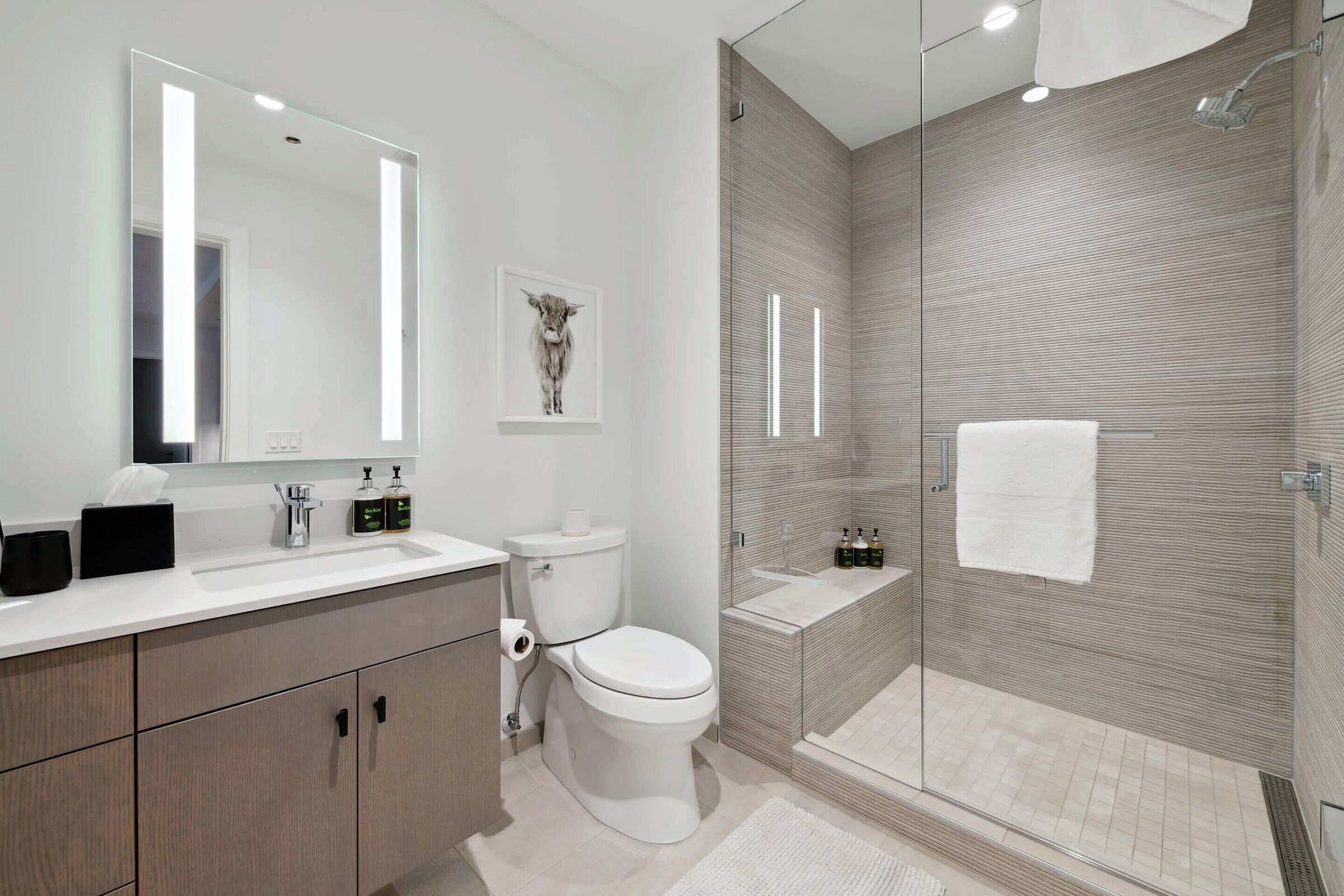 #410 - Bathroom