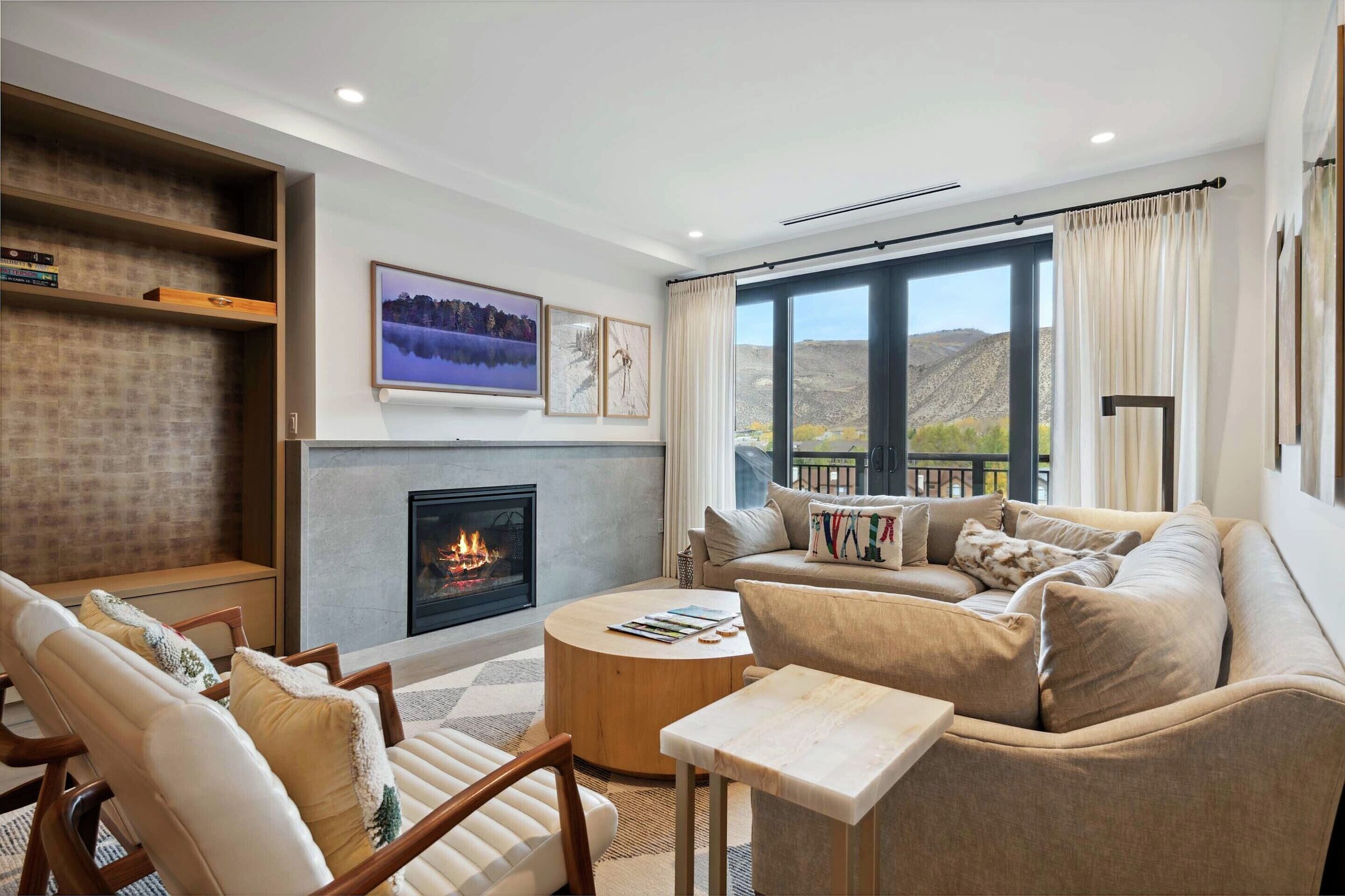 #410 - Living Area