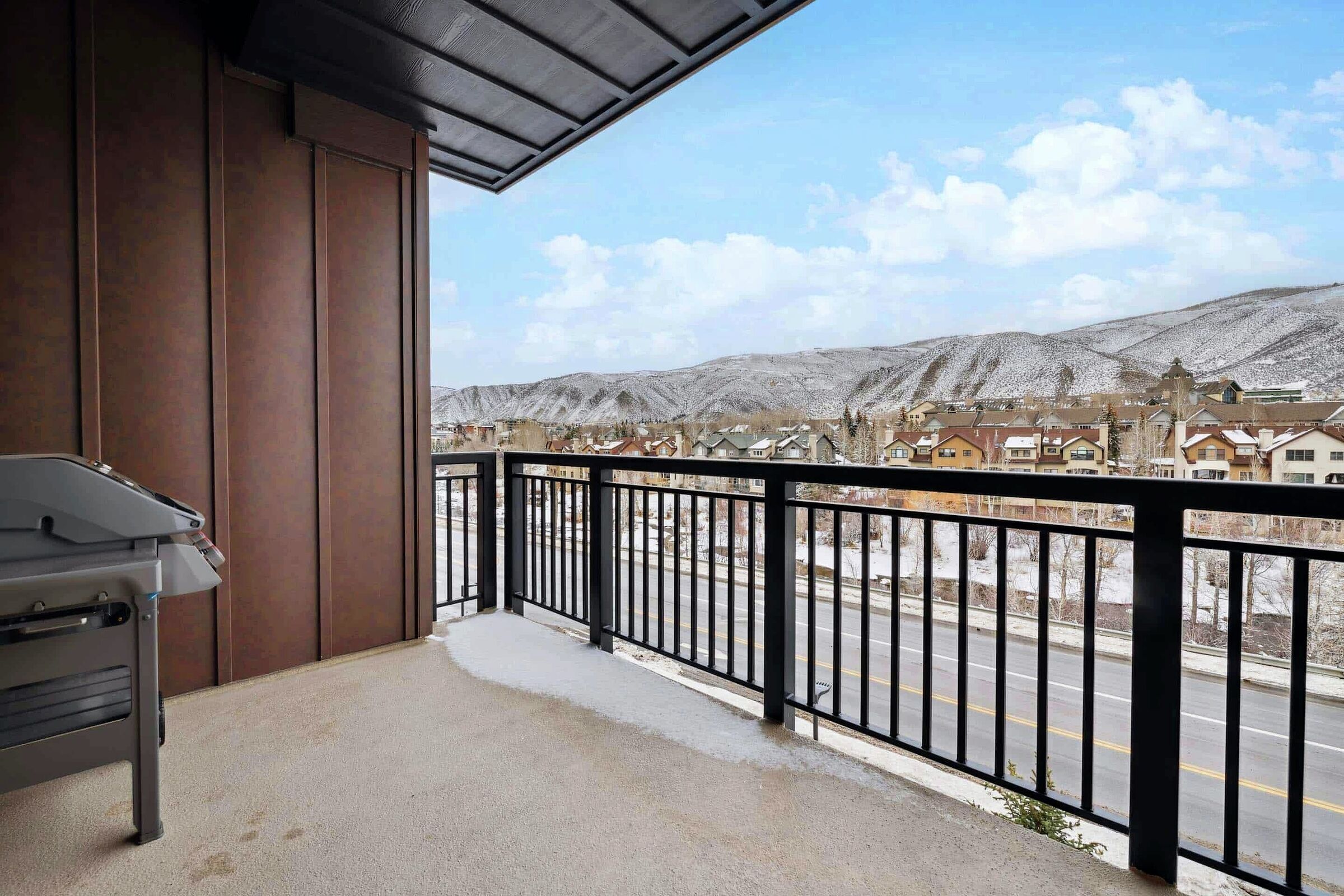 Balcony with BBQ