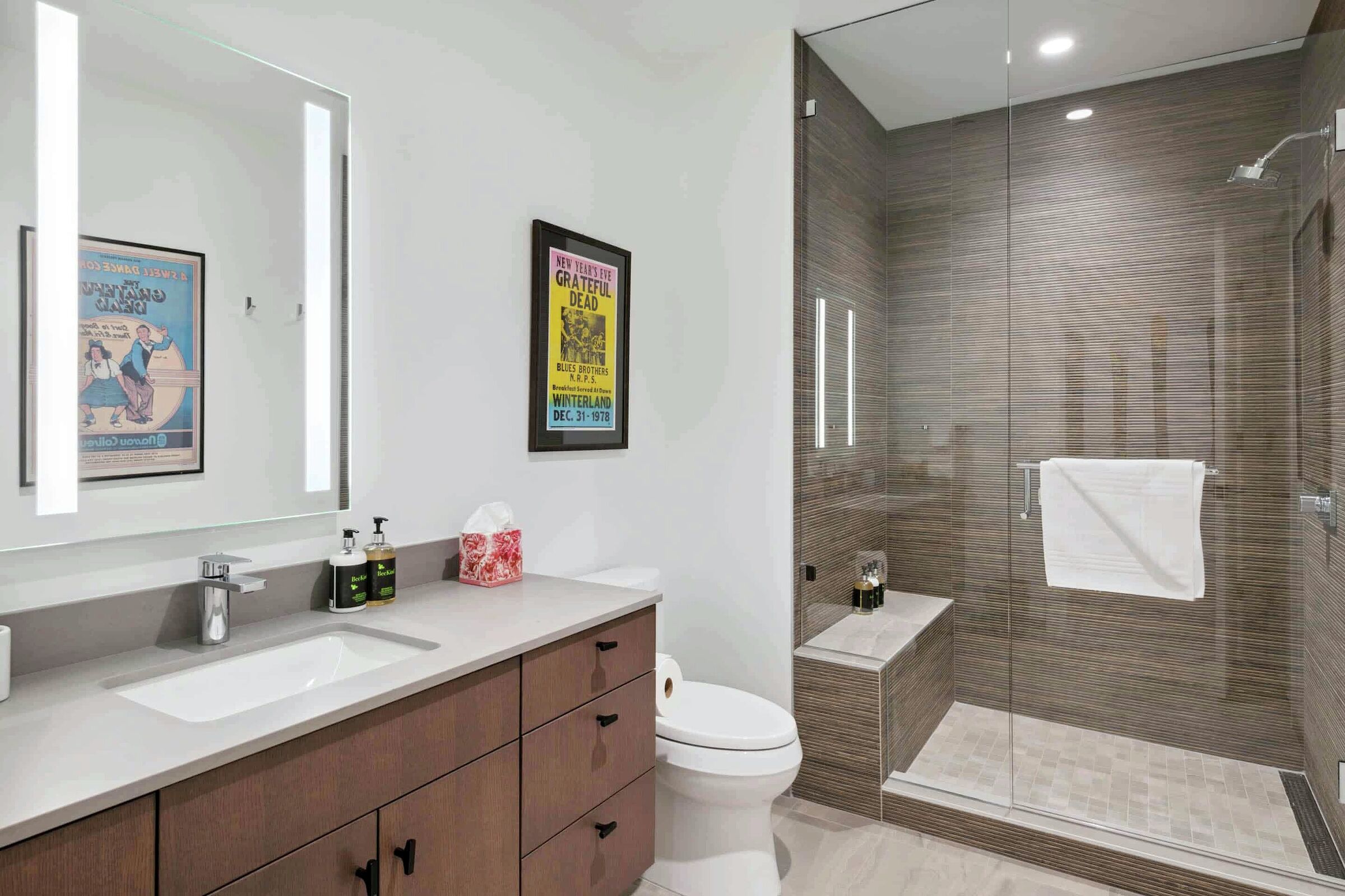 #207 - Bathroom