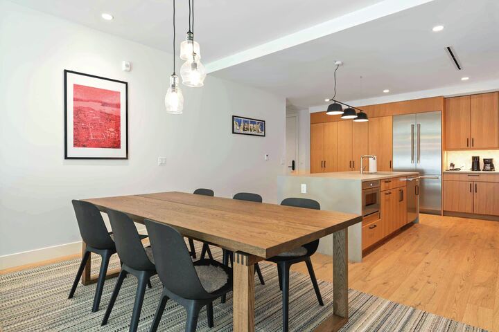#307 - Dining Area