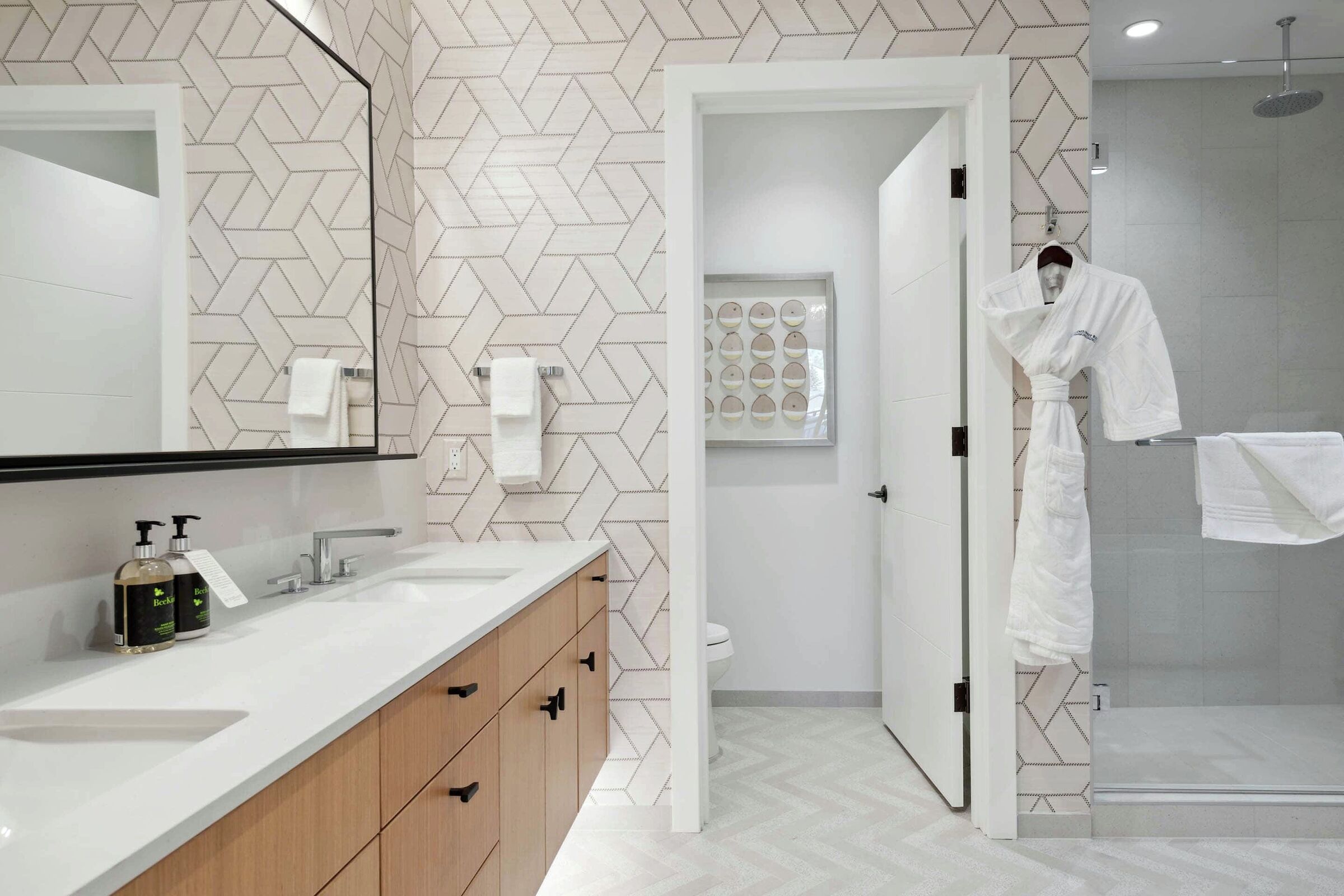 #210 - Master Ensuite Bathroom