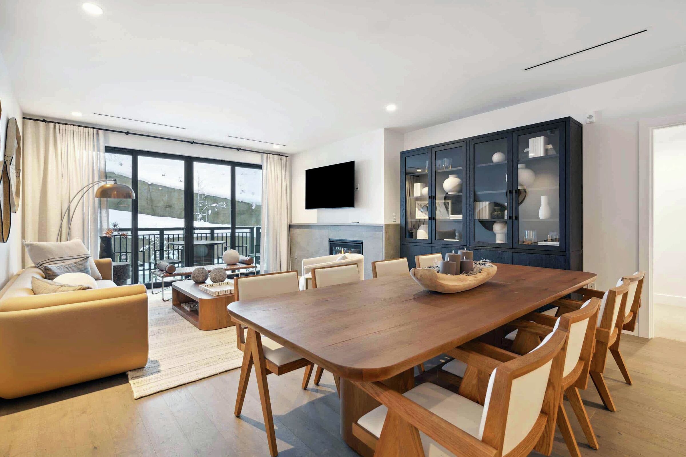 #309 - Dining Area & Living Area