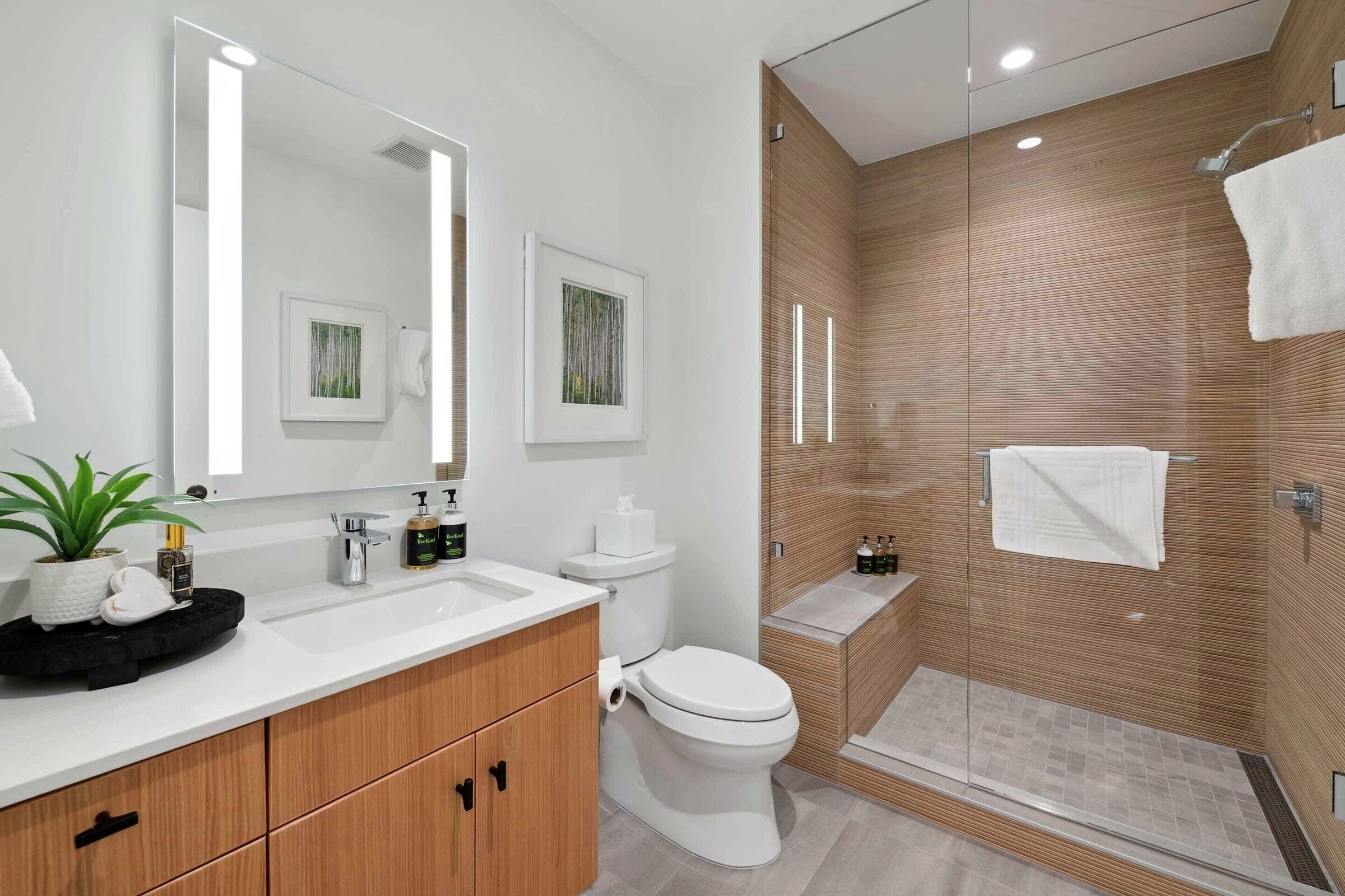 #228 - Bathroom