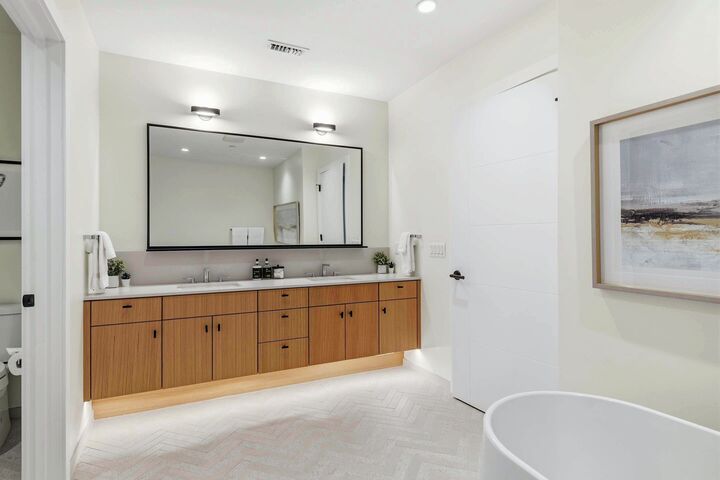 Master Ensuite Bathroom