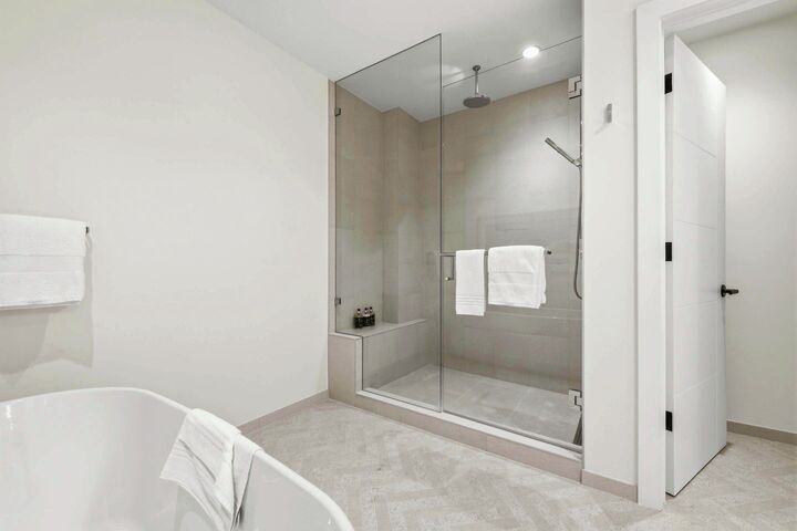 Master Ensuite Bathroom