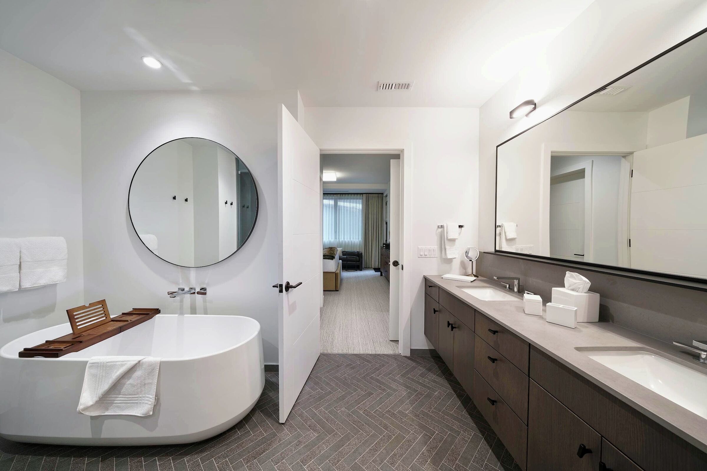 Master Ensuite Bathroom