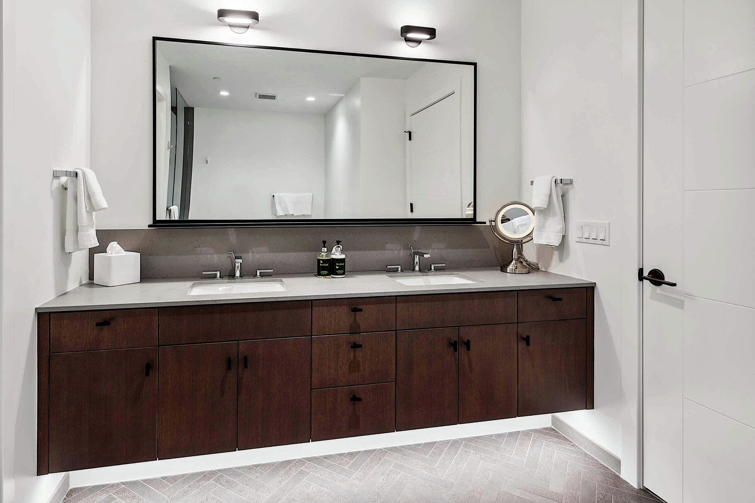 Master Ensuite Bathroom