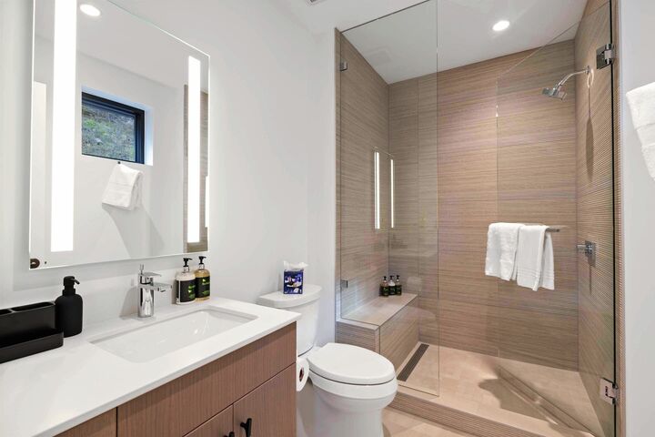 #429 - Bathroom