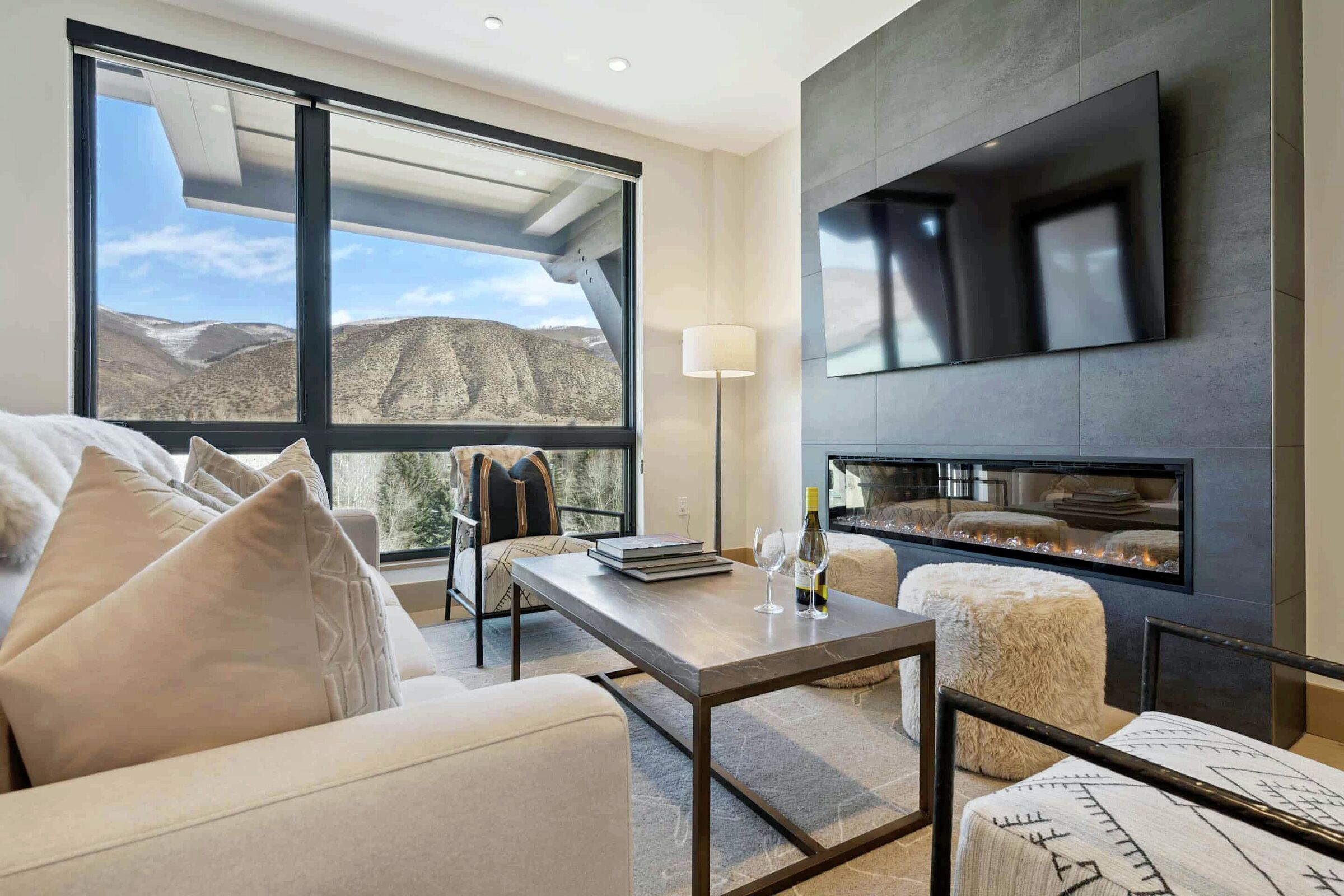 #405 - Living Area