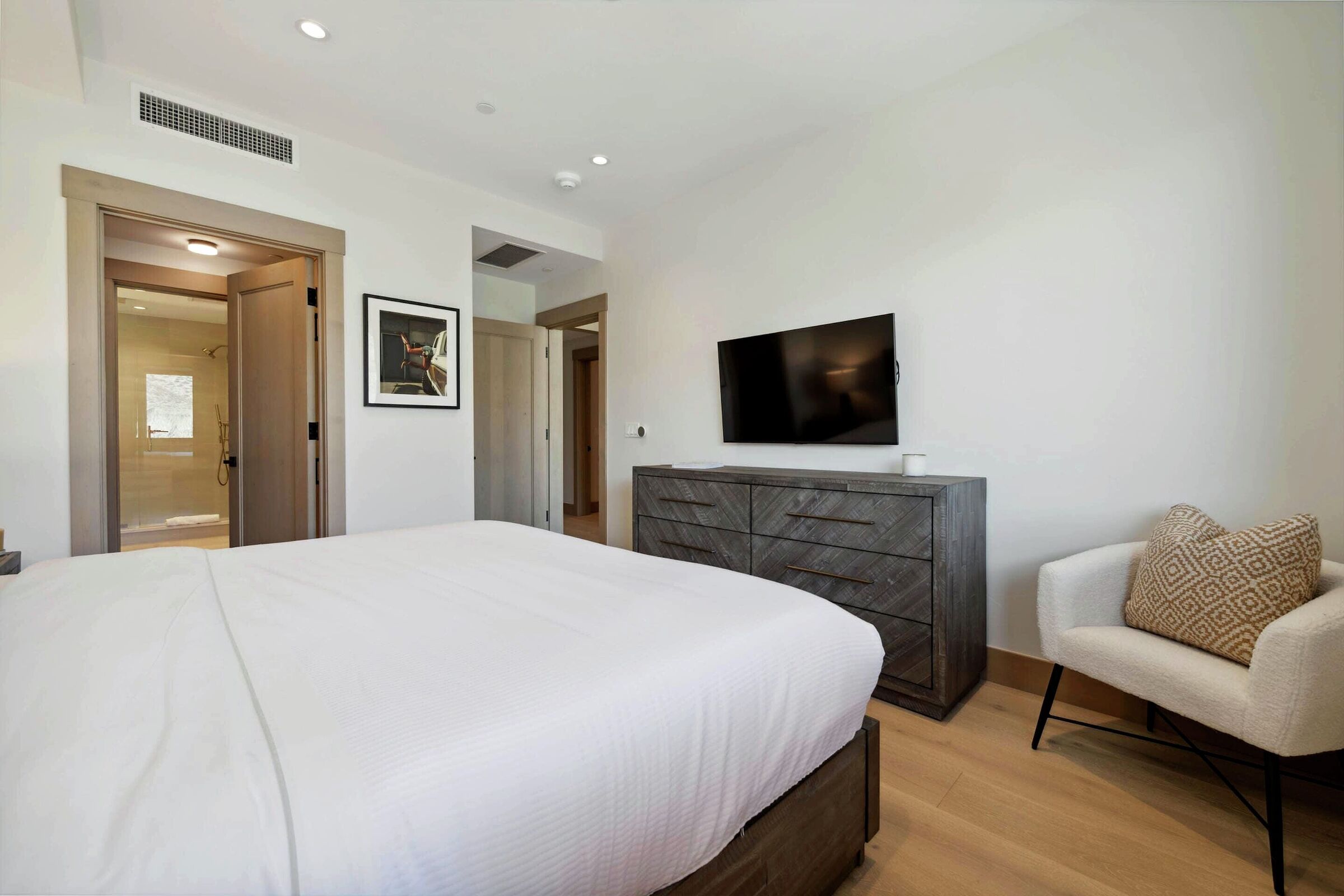 #405 - Master Bedroom