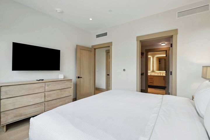 #207 - Master Bedroom