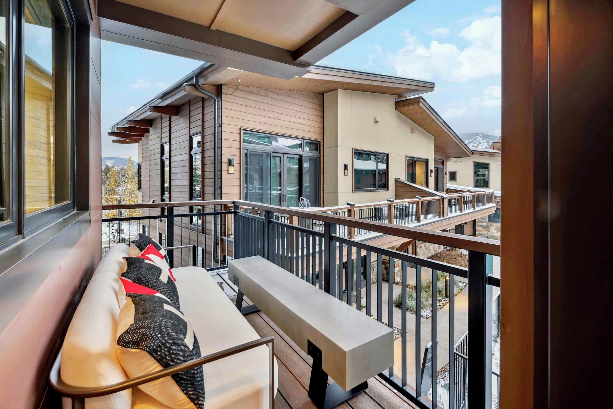 #102 - Balcony