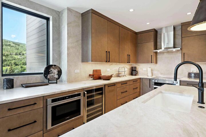 #400 - Kitchen