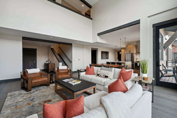 #503 - Living Area