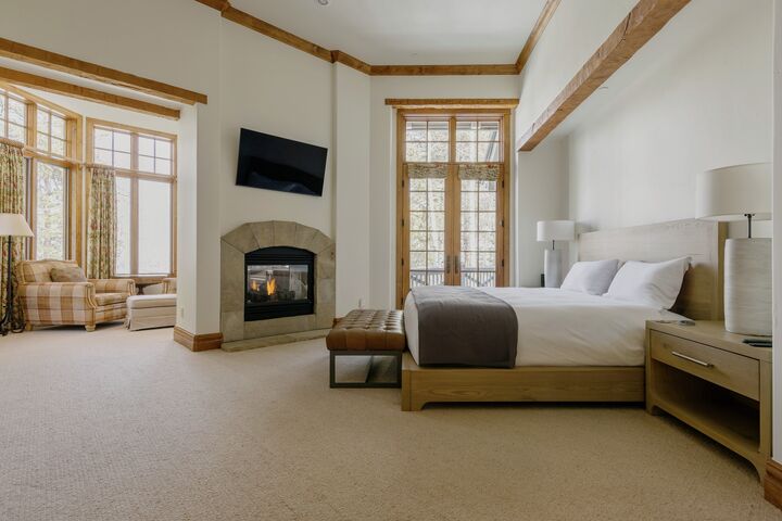 4 Bdrm 5.5 Bath HT - Master Bedroom