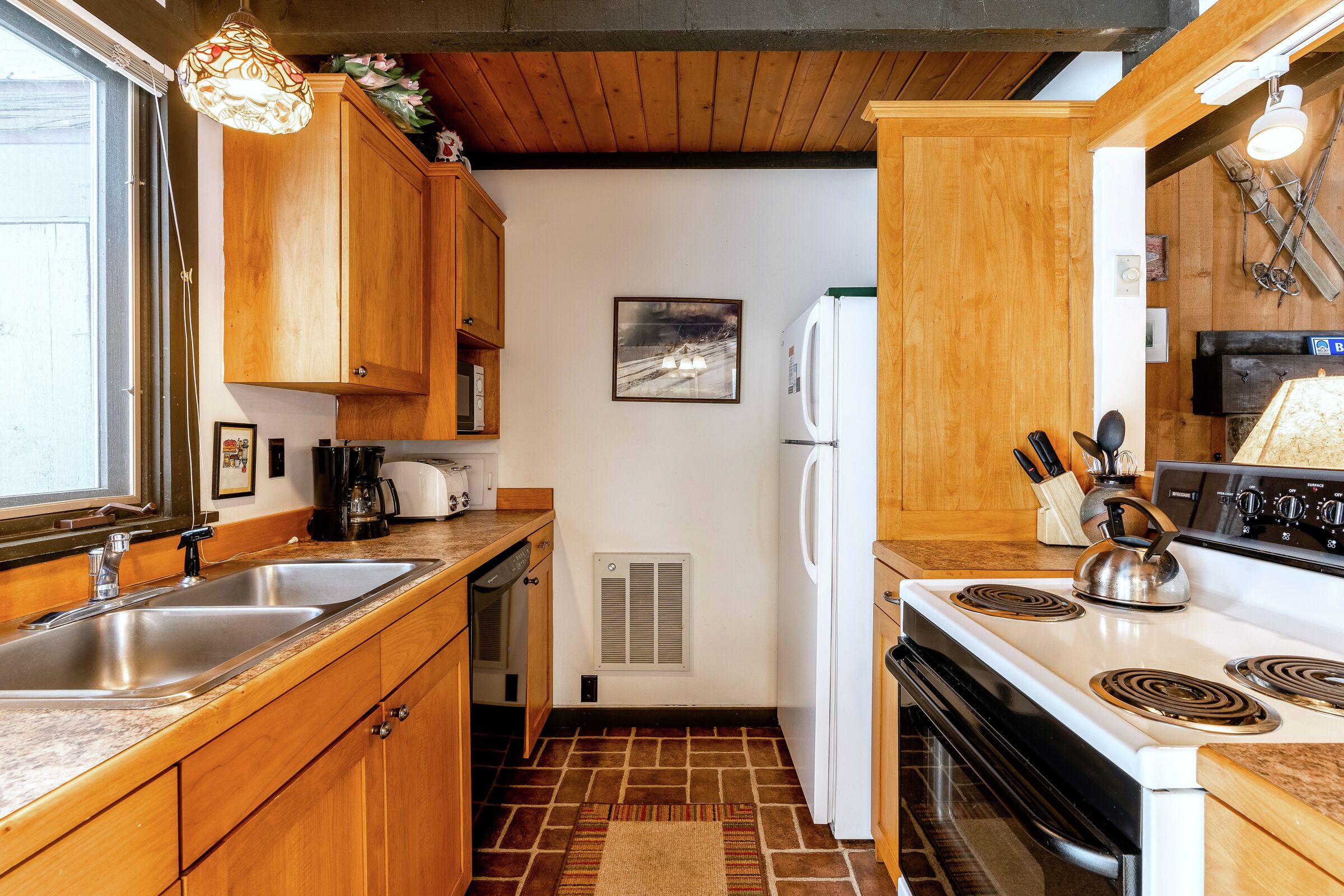 #28B - Kitchen