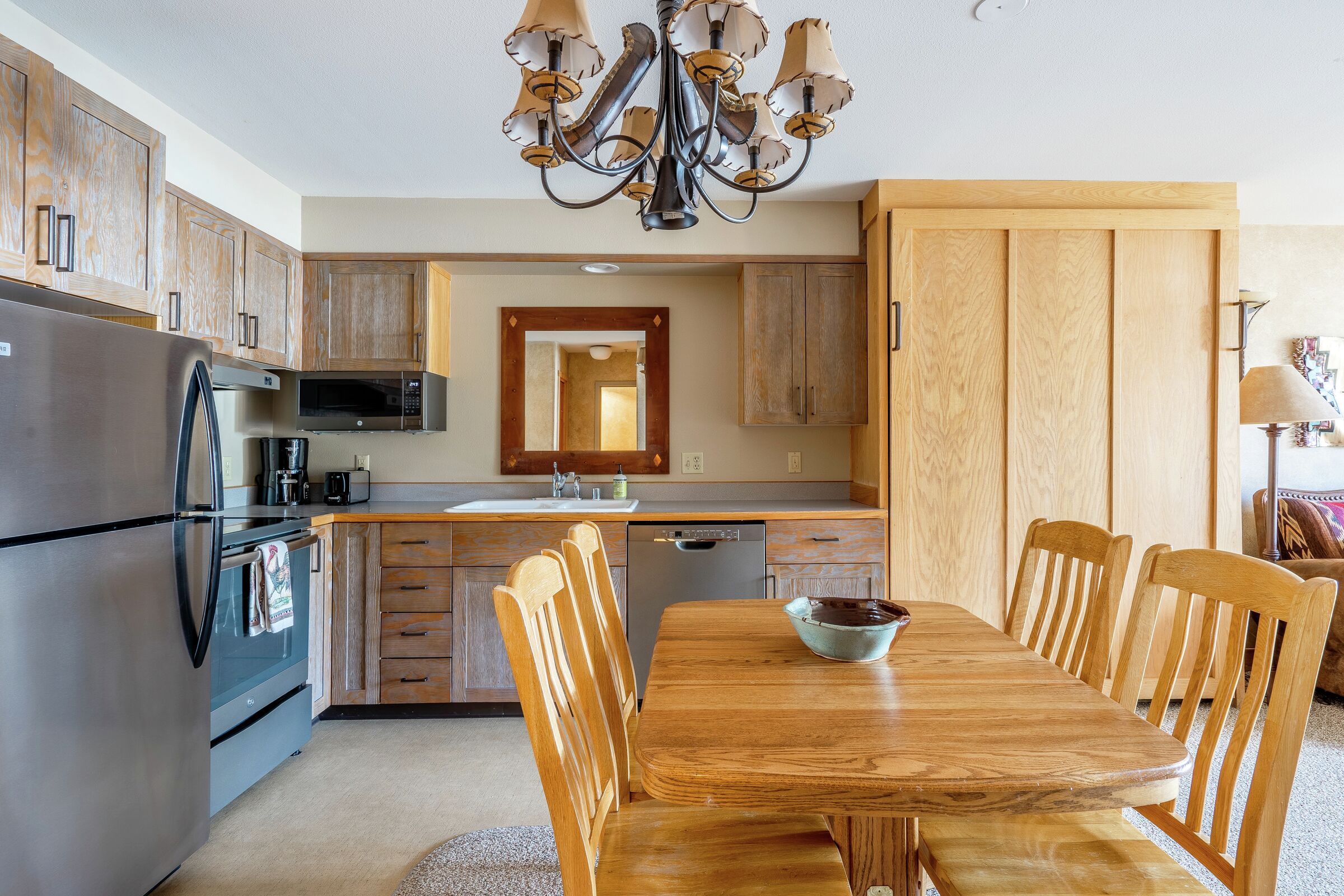 Dining Room & Kitchen