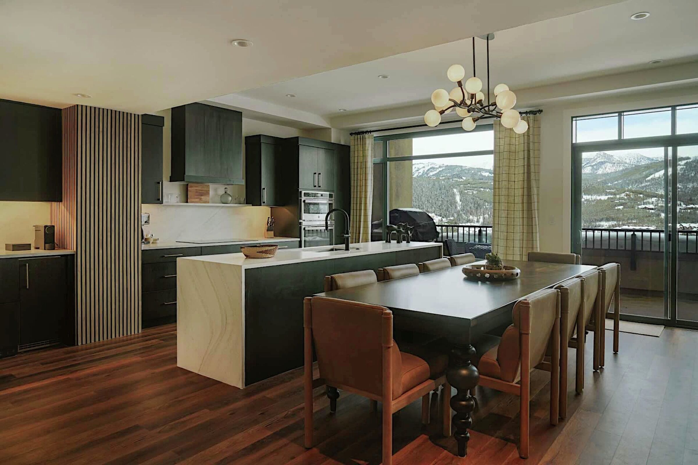#1001 - Dining Room & Kitchen
