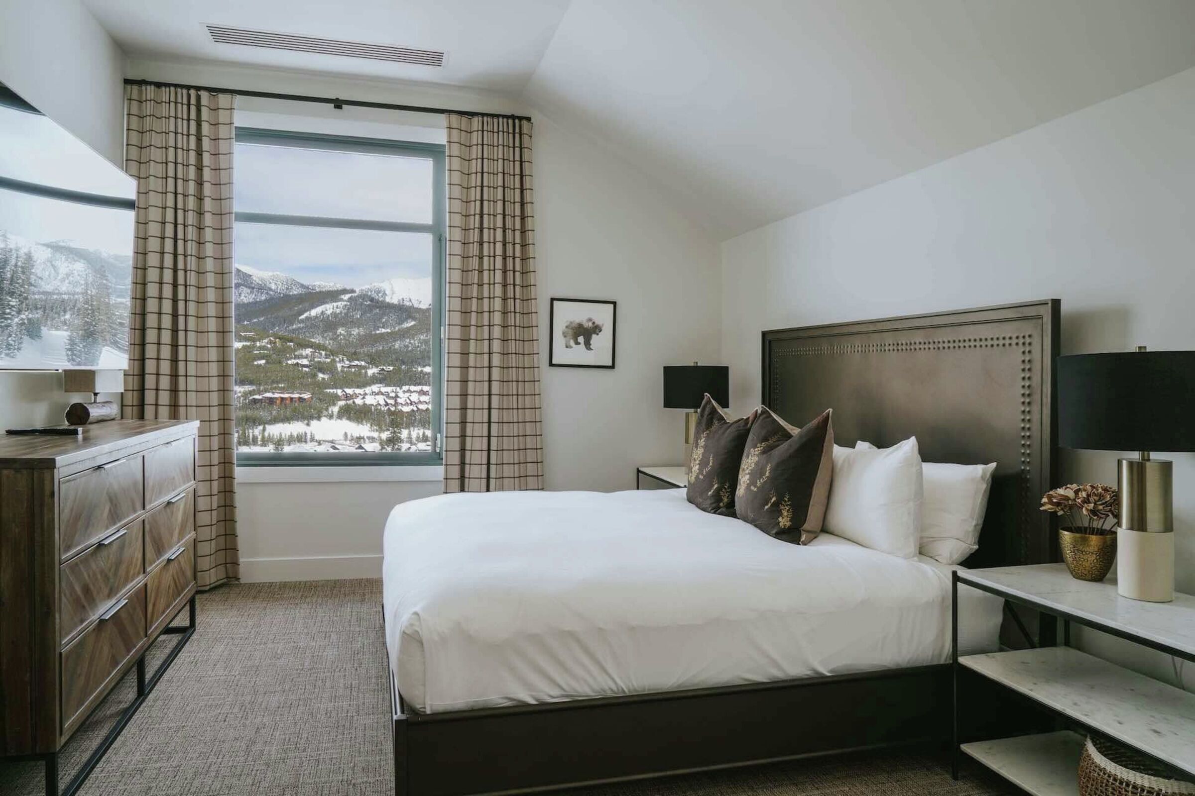 #1001 - Bedroom