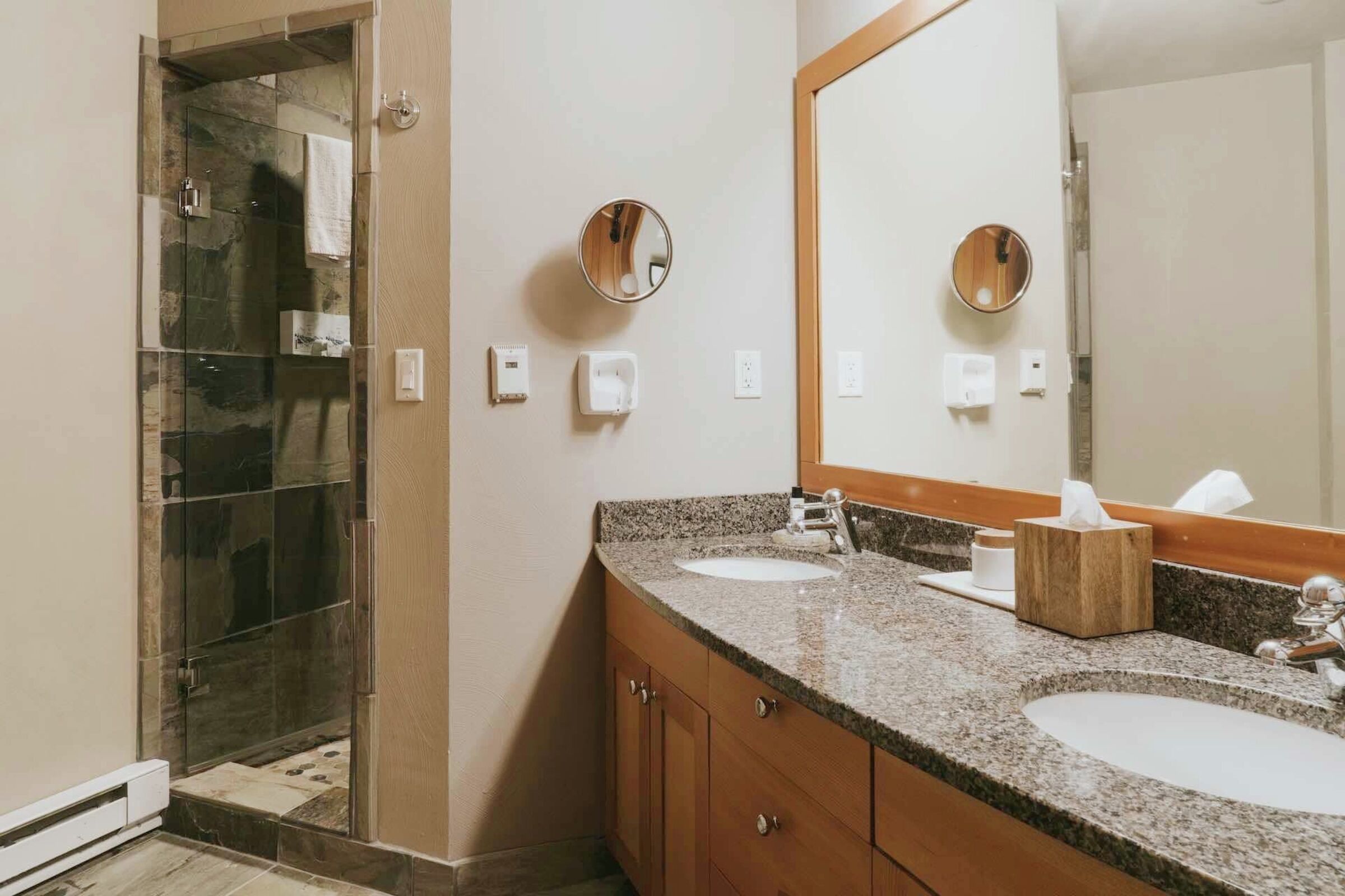 #1003 - Bathroom