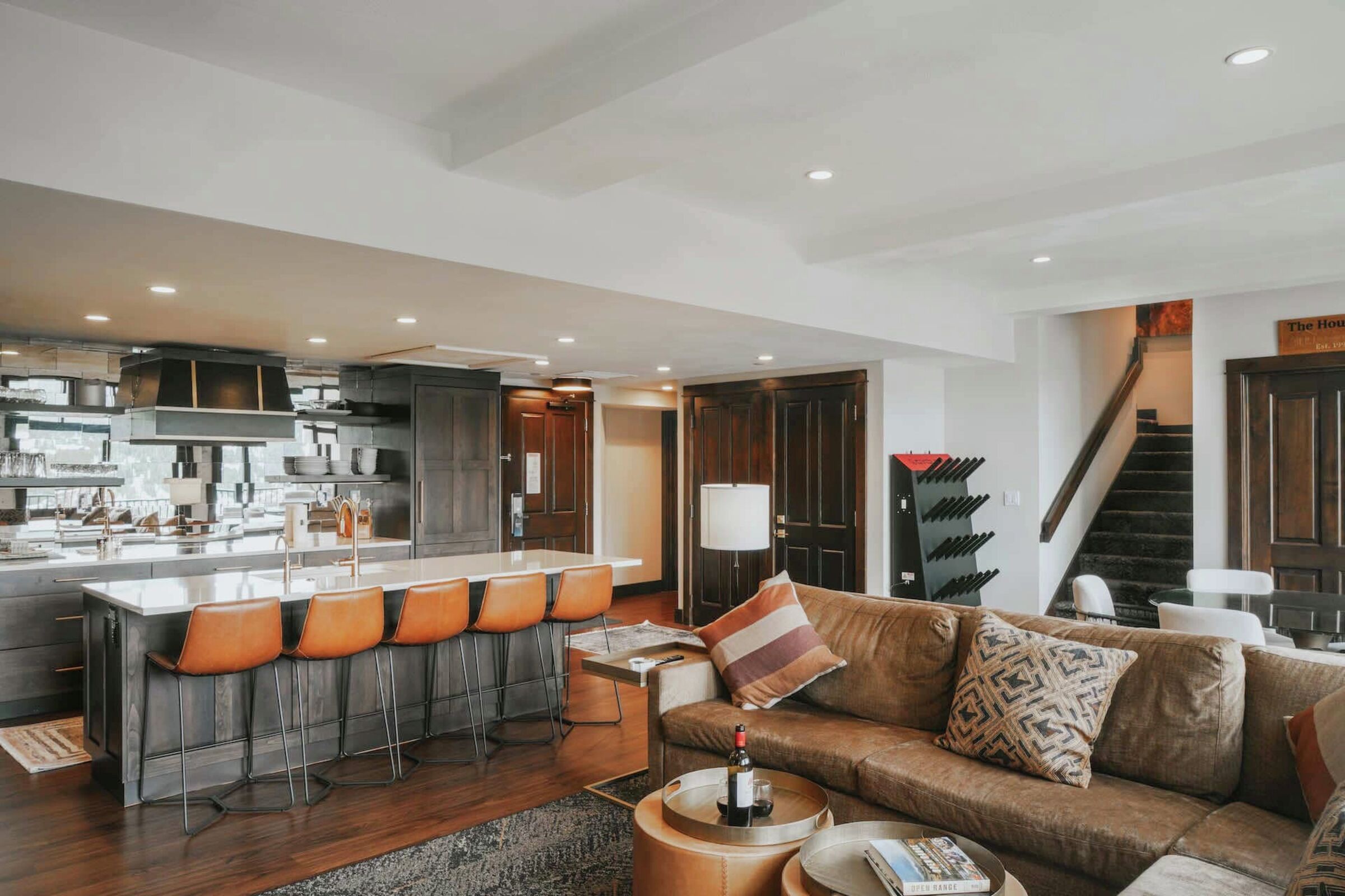 #1008 - Living Room