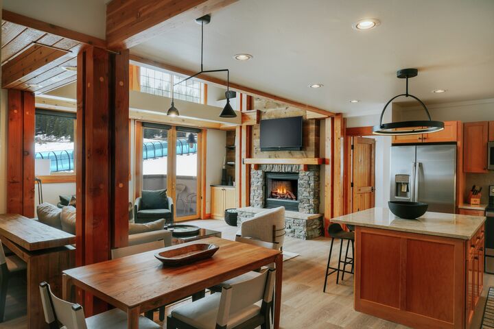 #8515 - Dining Area, Living Area & Kitchen
