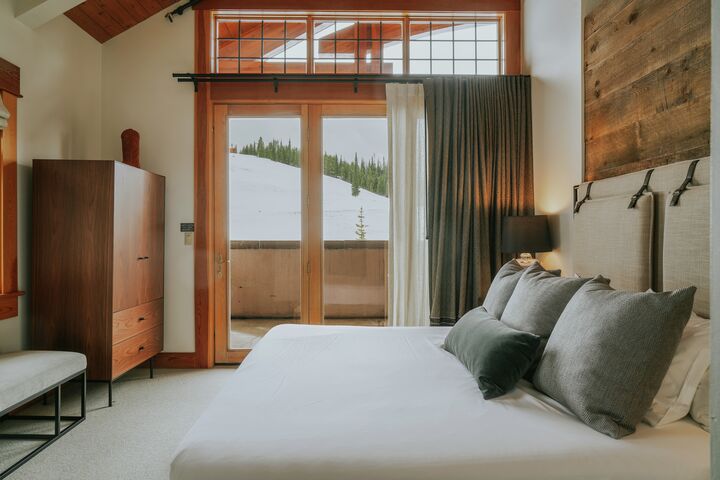 #8515 - Master Bedroom
