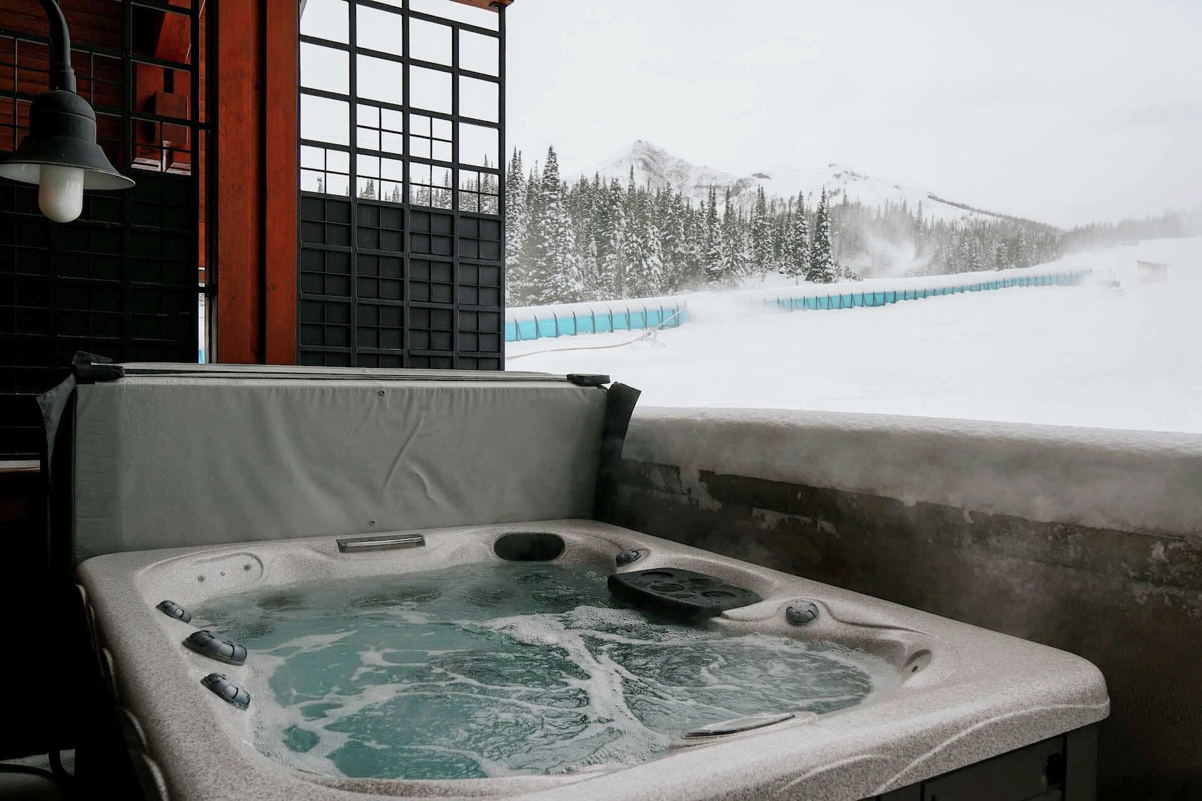 #8514 - Patio with Hot Tub