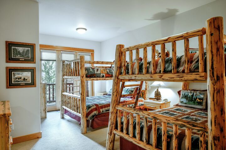 #305C - Bedroom
