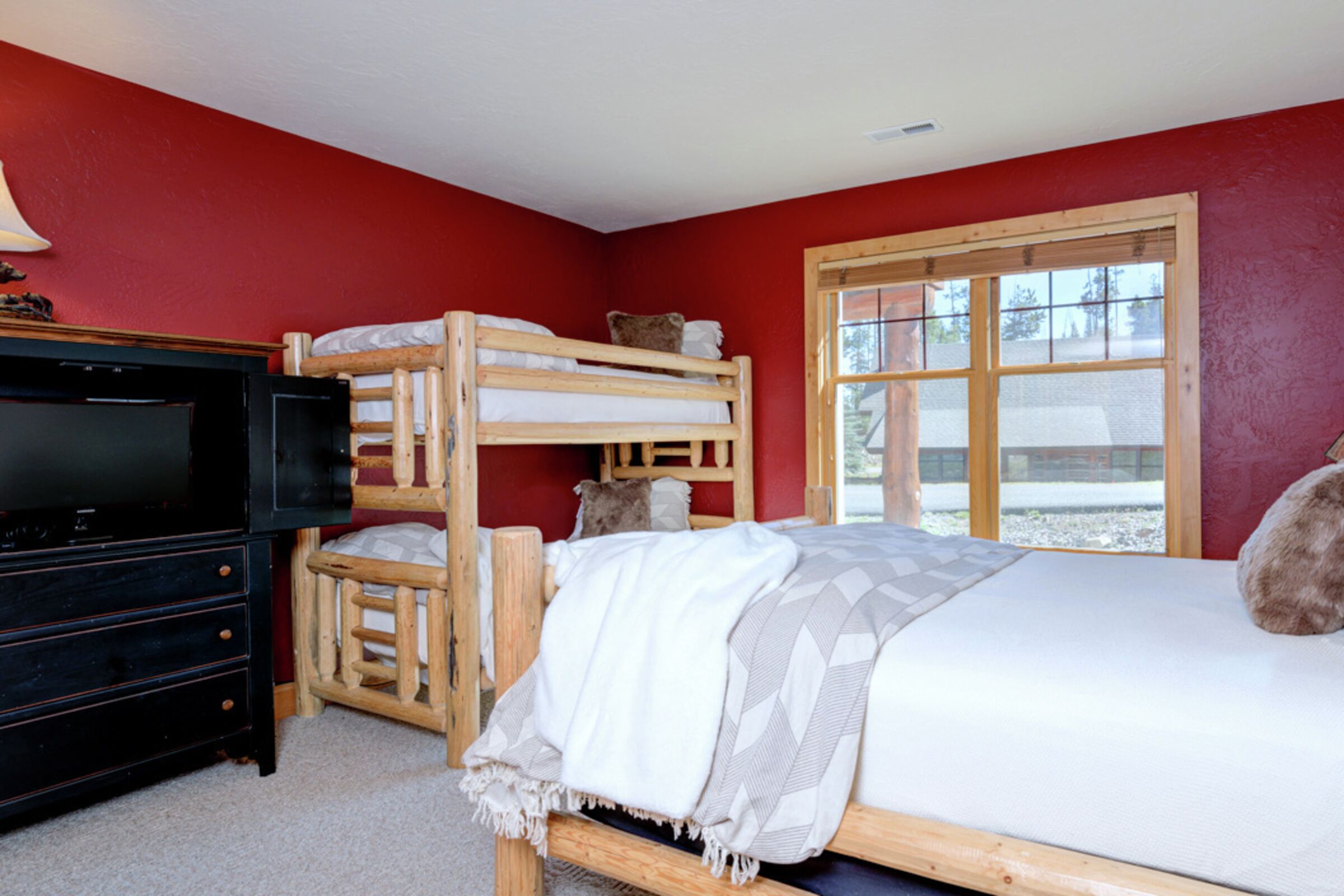 #9A Red Cloud Loop - Bedroom